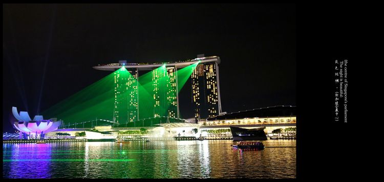 点击大图看下一张：夜色斑斓 新加坡会展中心