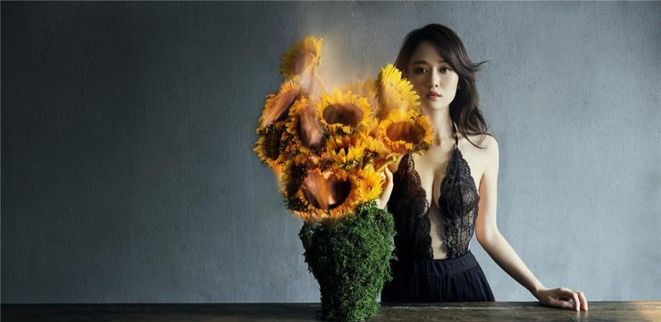 点击大图看下一张:陈乔恩昔日《男人装》封面 破尺度秀美胸蜂腰