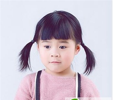 点击大图看下一张：三岁小女孩可爱萝莉发型 做最漂亮小萌娃