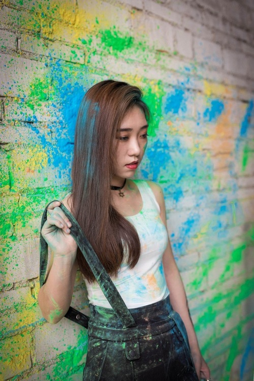 点击大图看下一张:废弃工厂玩彩粉