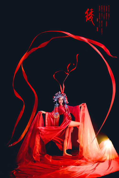 点击大图看下一张:滚滚红尘 舞绫