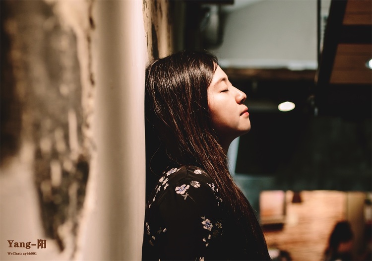 点击大图看下一张：咖啡馆的故事