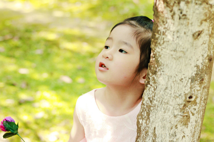 点击大图看下一张：可爱小甜心