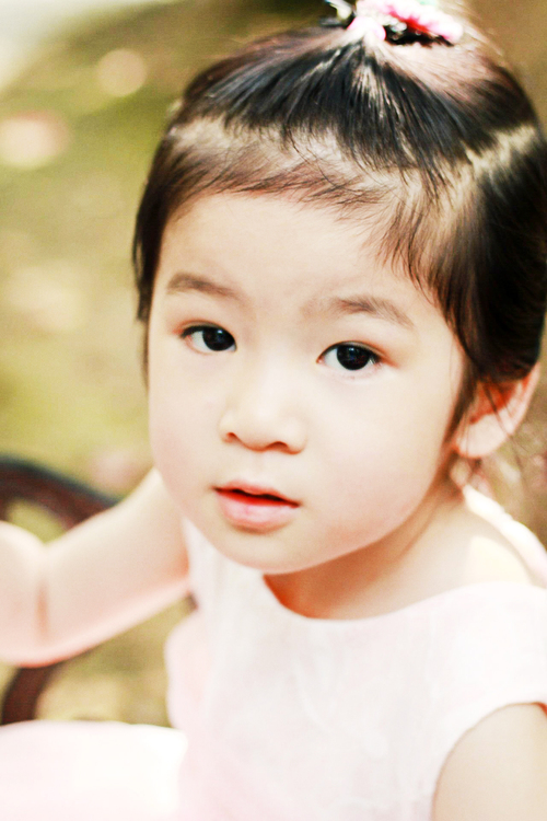 点击大图看下一张:可爱小甜心