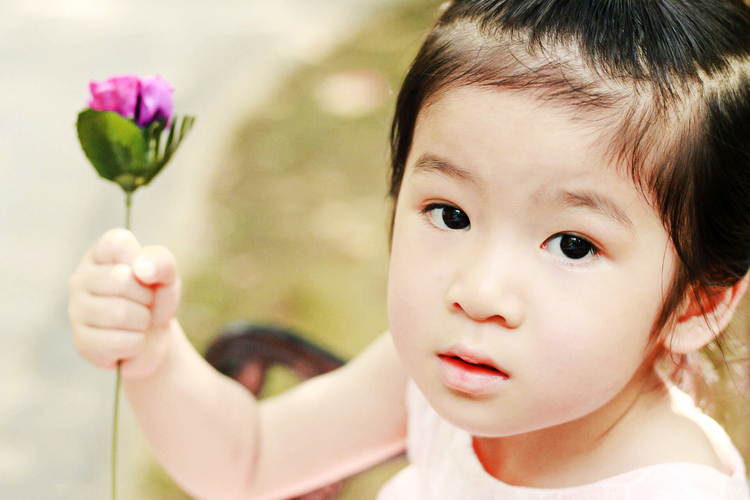 点击大图看下一张:可爱小甜心