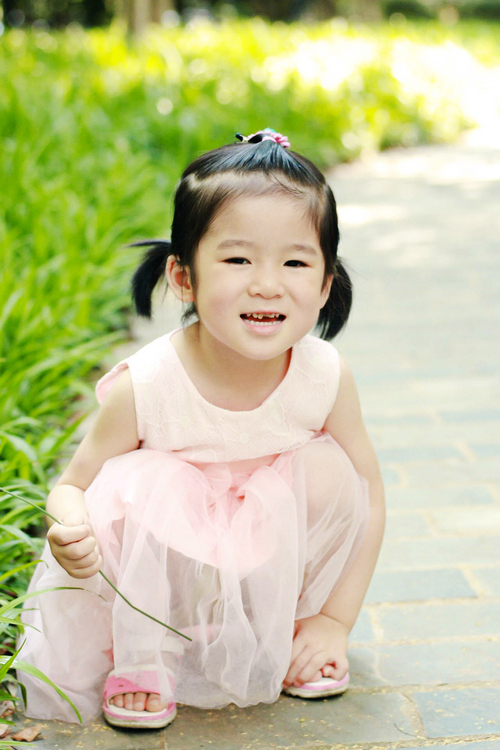 点击大图看下一张：可爱小甜心