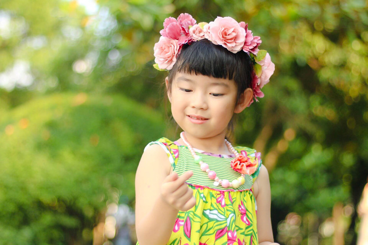 点击大图看下一张:小小花仙子