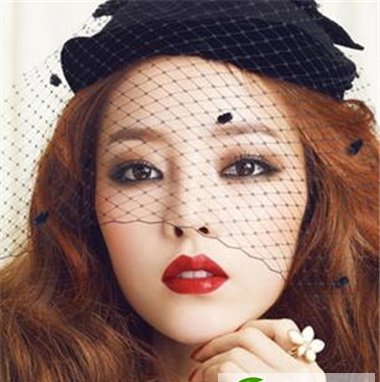 点击大图看下一张：韩式复古气质美发 典雅女神看过来