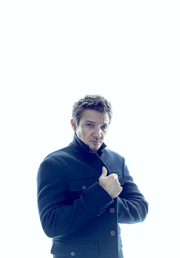 点击大图看下一张:复联鹰眼秀壮硕肌肉 大玩捆绑诱惑