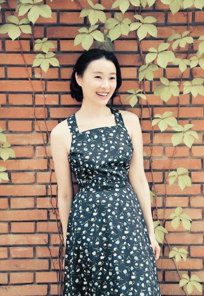 点击大图看下一张：吴越私服大片曝光 文艺女神清新来袭