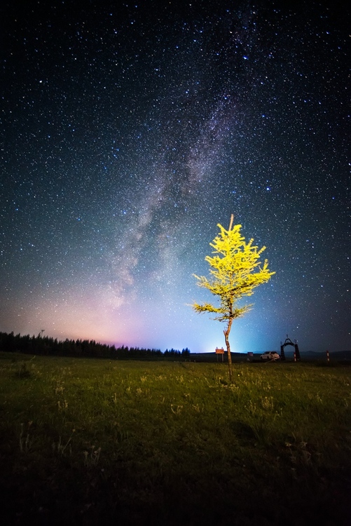 点击大图看下一张：乌兰察布草原星空