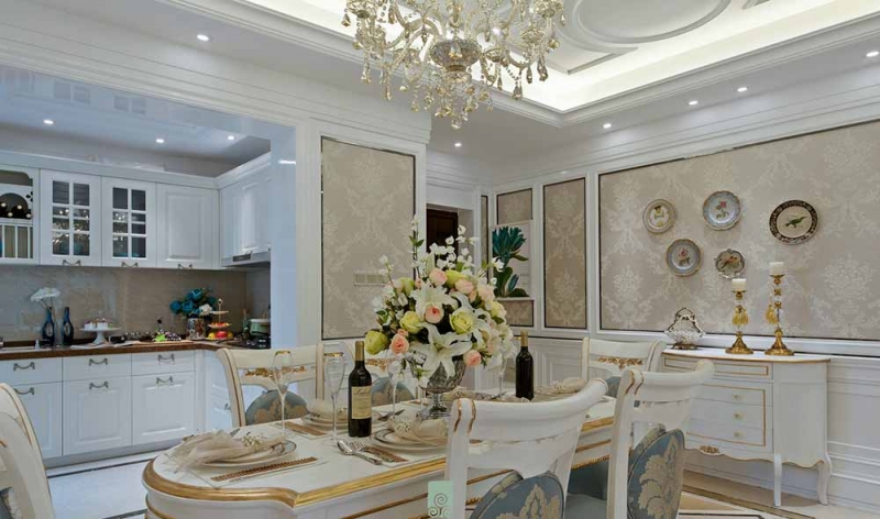 点击大图看下一张：欧式清新淡雅三居室装潢欣赏