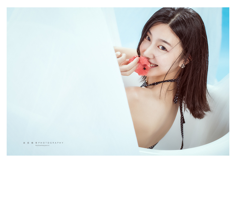 点击大图看下一张:幻想在蓝色大海