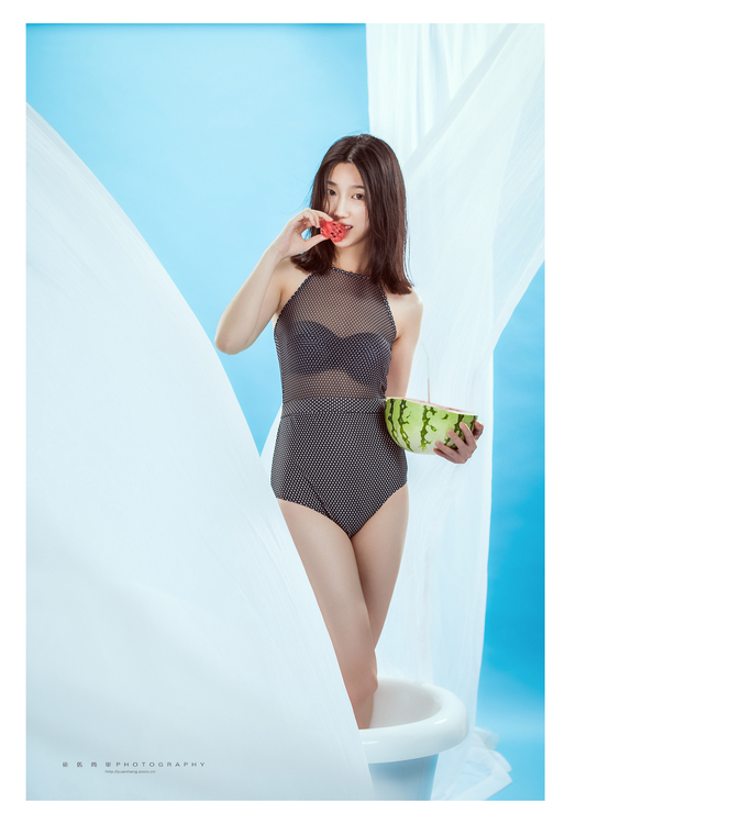 点击大图看下一张:幻想在蓝色大海