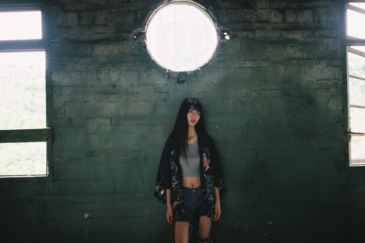 点击大图看下一张：自作孤独