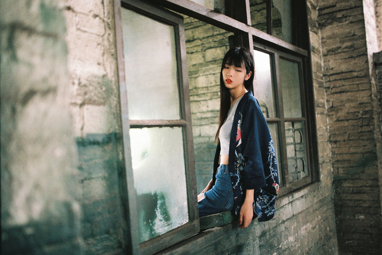 点击大图看下一张：自作孤独