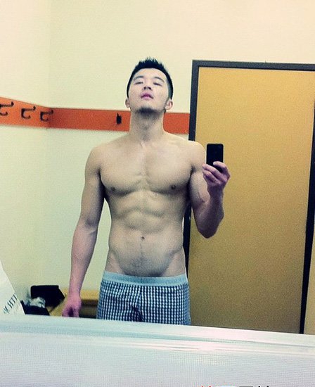 点击大图看下一张：樊华rmiuc图片大全 RMIUC樊野私照写真