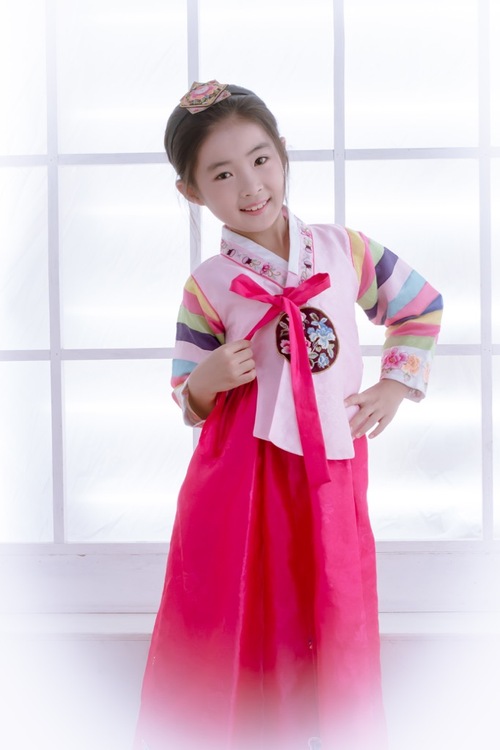 点击大图看下一张:韩国小美女