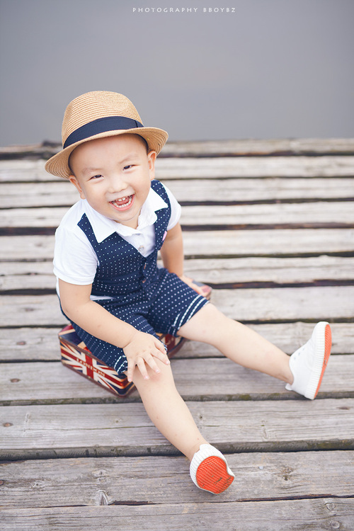 点击大图看下一张：可爱的小胖子果果