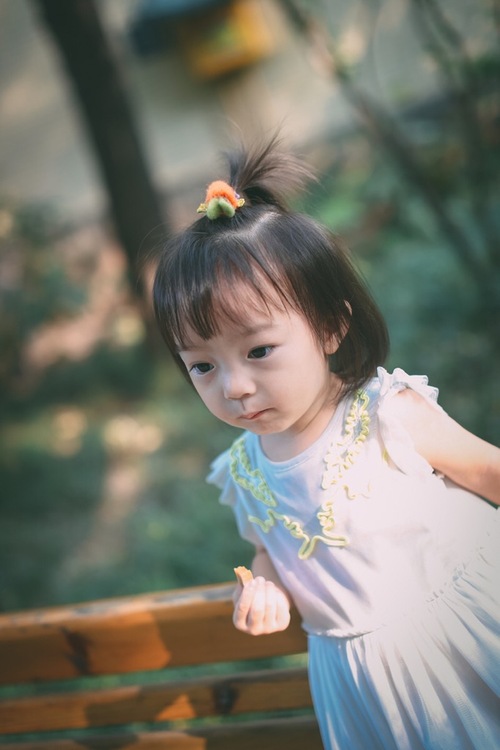 点击大图看下一张:生动的小佩佩