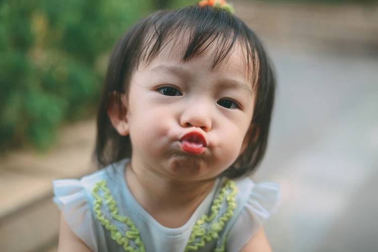 点击大图看下一张：生动的小佩佩