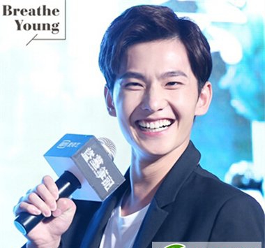 点击大图看下一张:2016开学季男生发型攻略 路人也能变男神