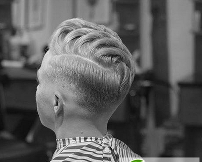 点击大图看下一张：欧美男生显瘦发型设计 2016男生流行发型参考图片大全