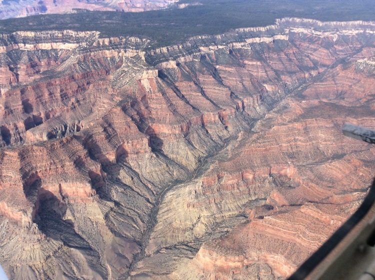 点击大图看下一张：飞行员镜头下的美国大峡谷
