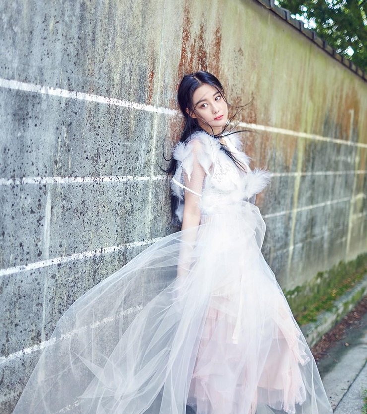 点击大图看下一张：张馨予写真薄纱仙气足