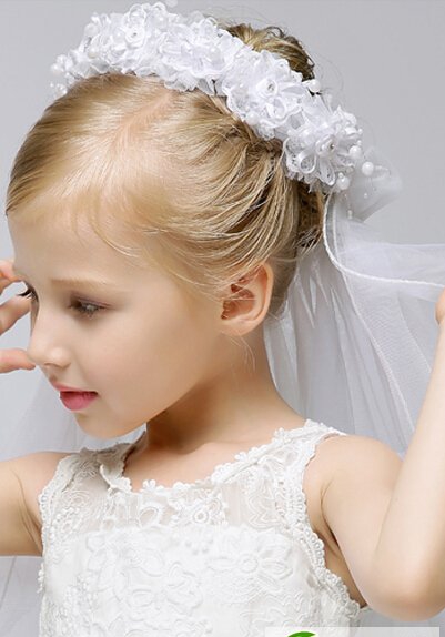 点击大图看下一张：高贵唯美花童发型 时尚气质花童发饰发型图片