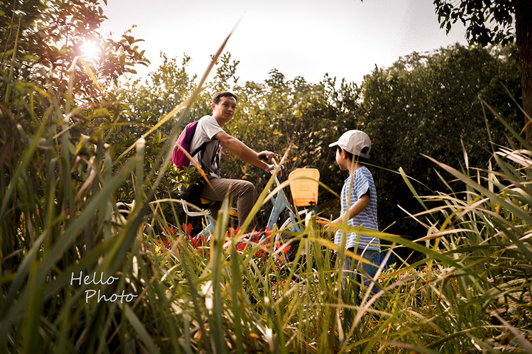 点击大图看下一张：暖秋后官湖郊游