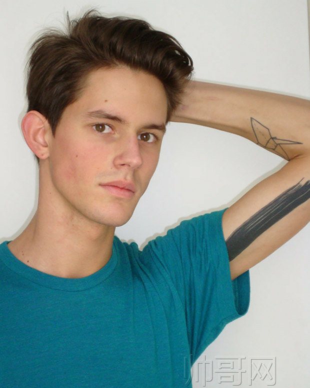 点击大图看下一张：加拿大帅哥Jason Poisson