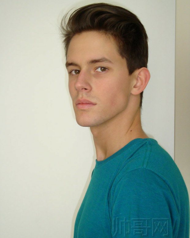 点击大图看下一张：加拿大帅哥Jason Poisson