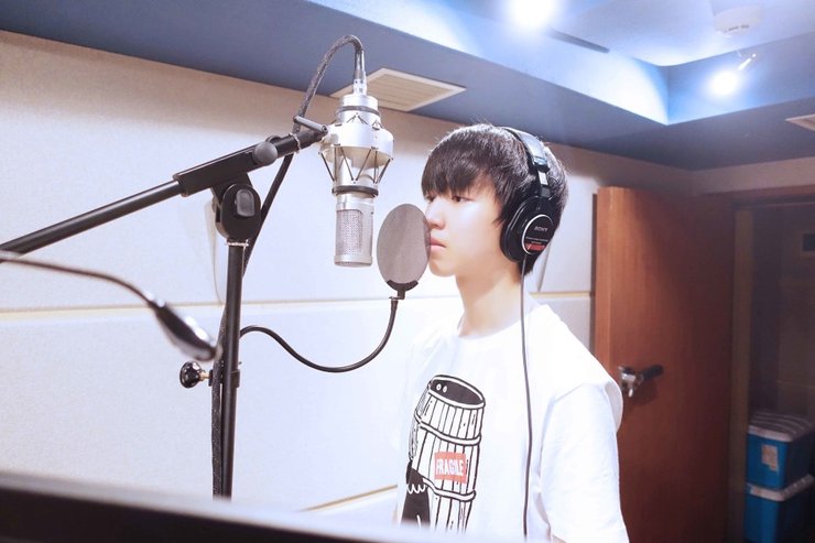 点击大图看下一张：王俊凯《树读》独家首发 解读树的内心