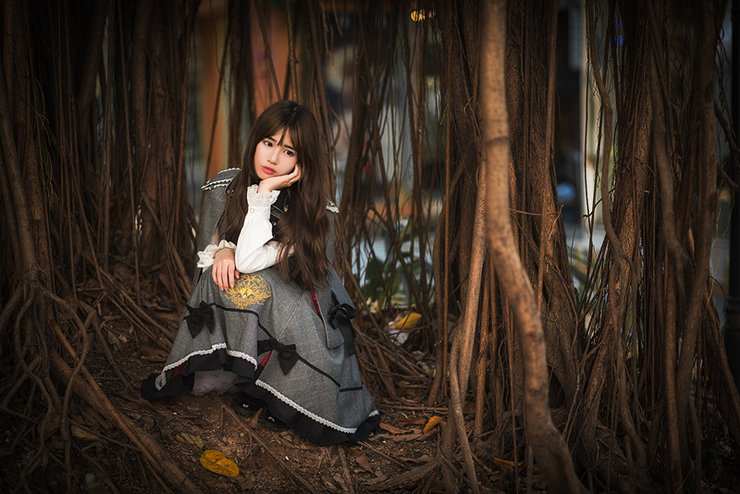 点击大图看下一张：1931徐枭柔秋日写真曝光 尽显英气范儿