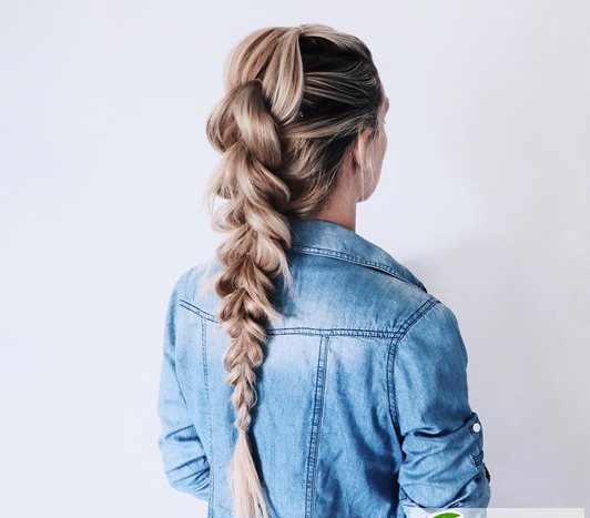 点击大图看下一张：最新女生扎头发发型 自己扎什么发型好看