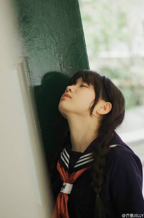 点击大图看下一张：春野花枝