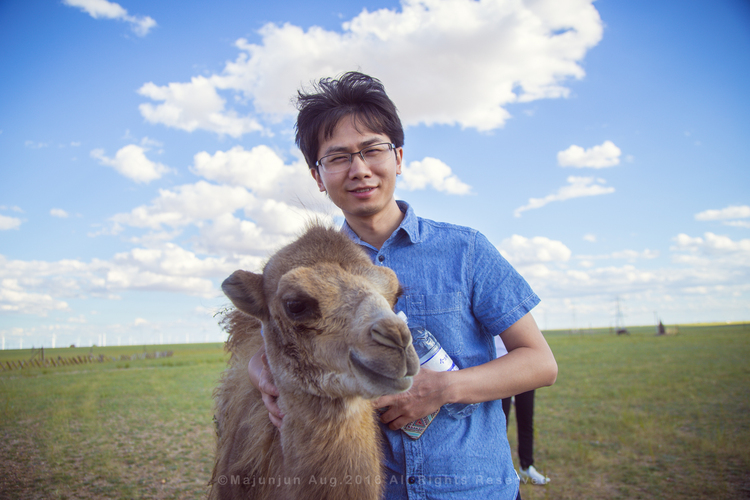 点击大图看下一张：苏尼特二日