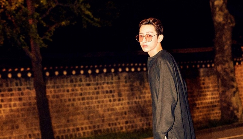 点击大图看下一张:李洙赫整容前后照片