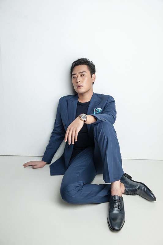 点击大图看下一张：张桐从年代戏到雅痞疯