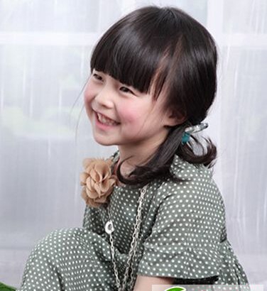 点击大图看下一张：最新韩式儿童马尾扎发　可爱萝莉初养成