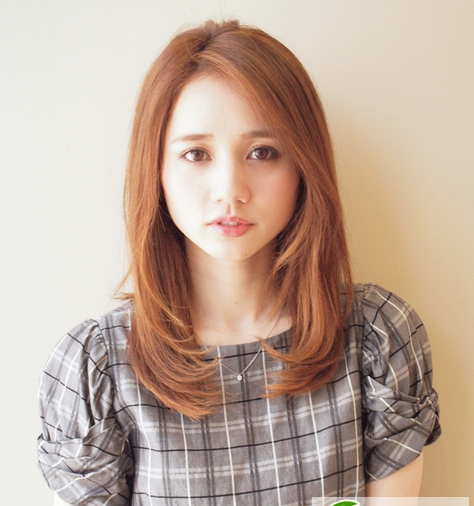 点击大图看下一张：校园女神发型设计 小清新文艺范女生发型图片