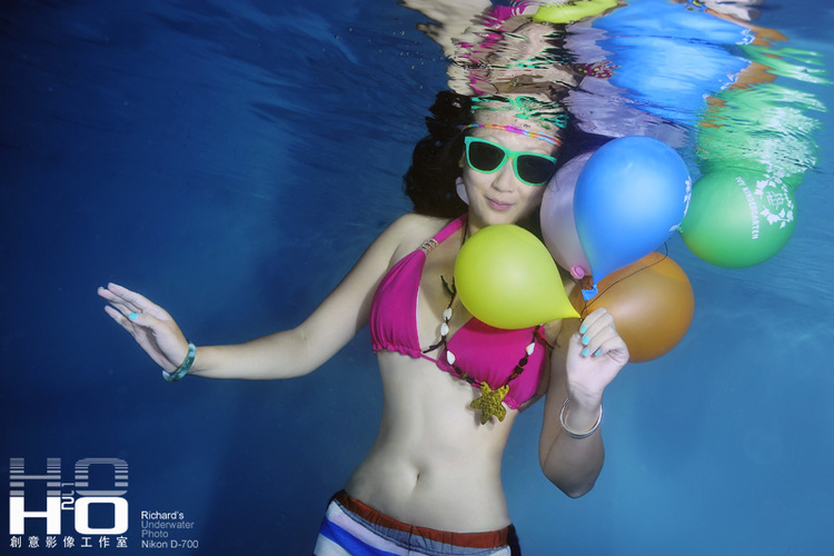 点击大图看下一张：一首水中曲