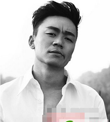 点击大图看下一张：飞机头发型炫酷 满足男生求帅的心理