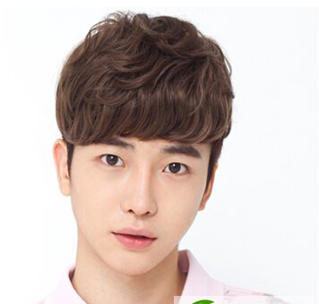 点击大图看下一张：韩式男生发型推荐 打造韩范暖男
