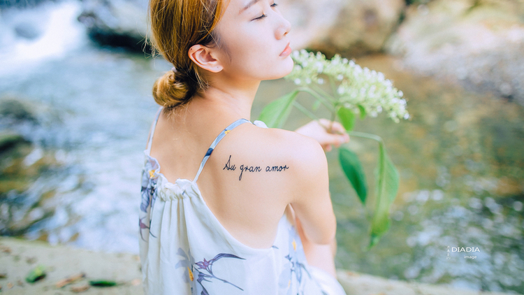 点击大图看下一张：夏有乔木 雅望沿溪