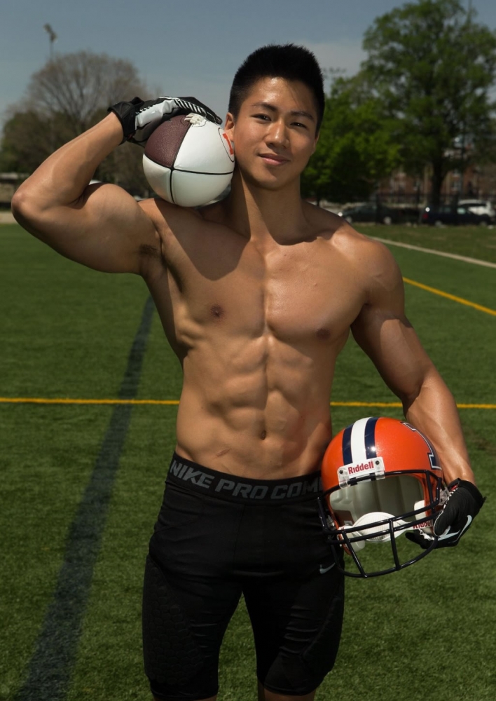 点击大图看下一张：体育帅哥工科型男Alex微博图片肌肉照