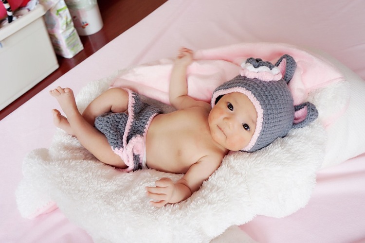 点击大图看下一张:被玩坏了的猫妹