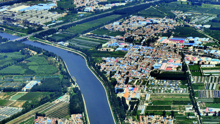 点击大图看下一张:空中俯瞰北京