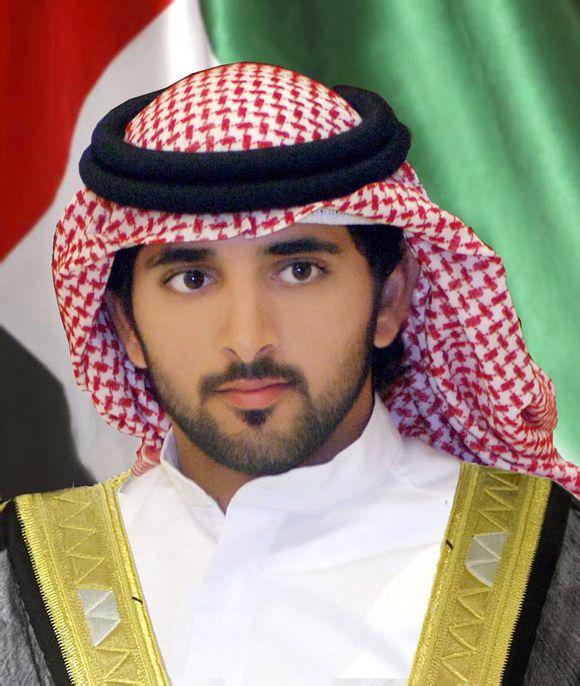 点击大图看下一张：男人中真正的高富帅 迪拜王子